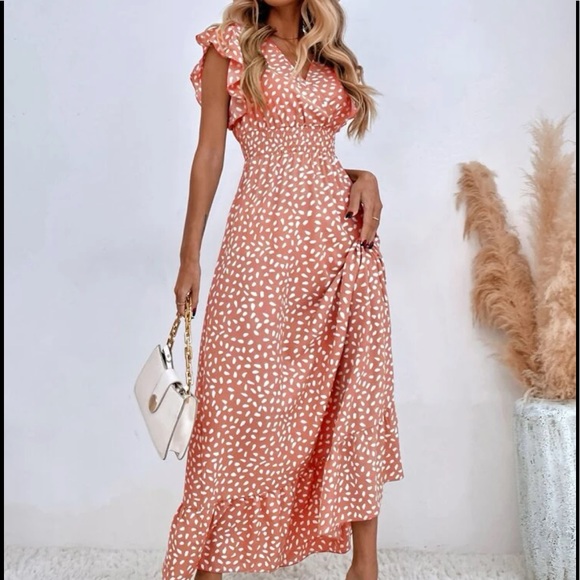 Dots ruffle trim shirred waist maxi dress - Picture 3 of 16